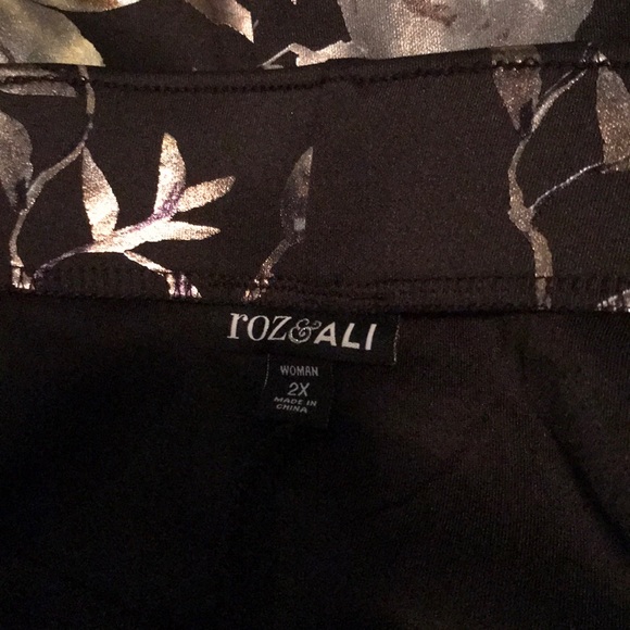 Roz & Ali | Skirts | Plus Size Roz Ali Floral Skirt